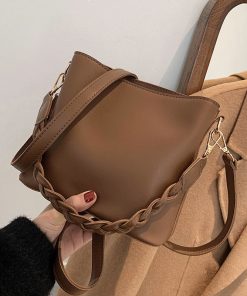 Vintage High quality Chain Real Leather Flap Handbag BB-921088